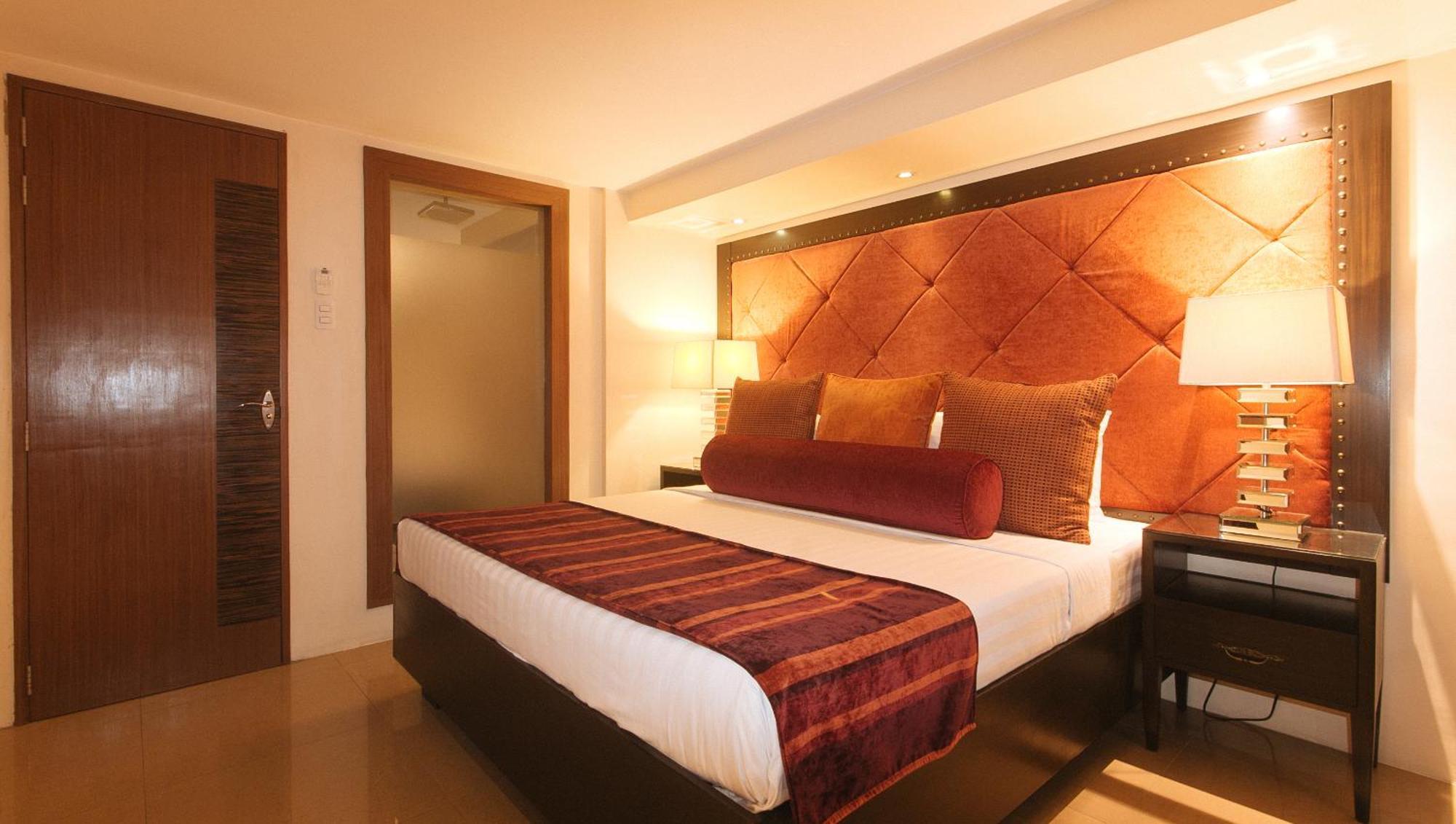 Torre Venezia Suites Quezon City Exterior foto
