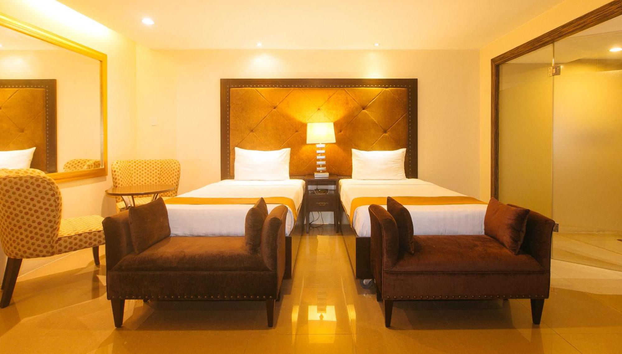 Torre Venezia Suites Quezon City Exterior foto